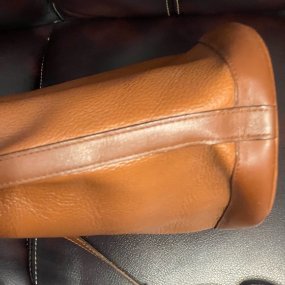 Burberry Tan Leather Shoulder Bag - Picture 10 of 10